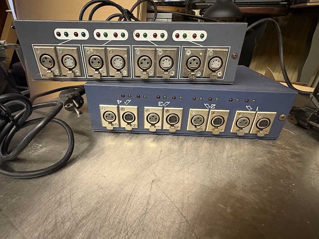 Licht computers - various light equipment (4x) - afbeelding 3 van  5