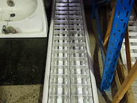 Lichtarmatuur 1,30 x 0,30 m - afbeelding 1 van  1