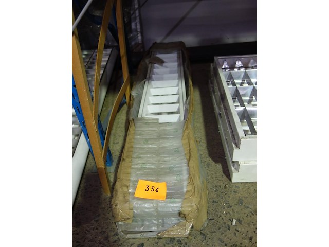 Lichtarmatuur 20 x 1,20 m - afbeelding 1 van  1