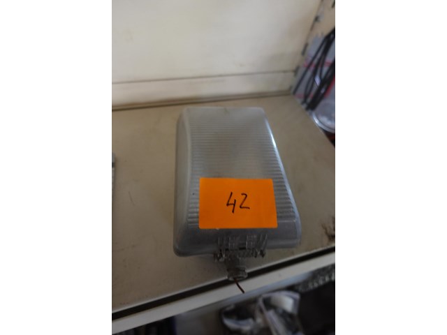 Lichtarmatuur tegen stof en spatwater - afbeelding 1 van  2