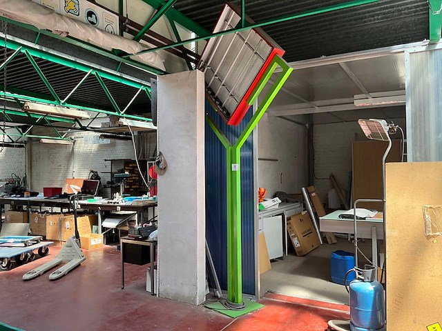Lichtbak op metalen standaard - afbeelding 1 van  4