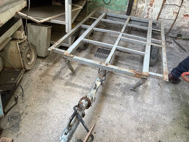 Lichte transporttrailer met kale chassis - afbeelding 1 van  10