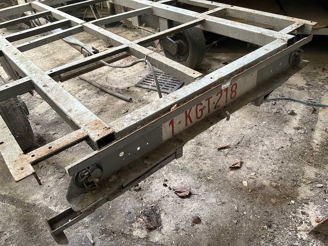 Lichte transporttrailer met kale chassis - afbeelding 10 van  10
