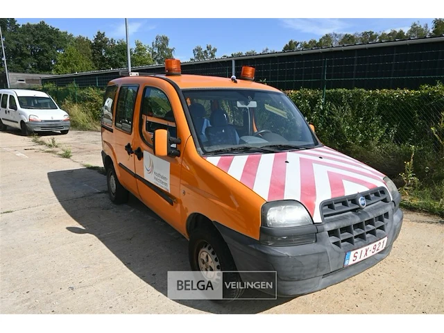 Lichte vracht fiat doblo - afbeelding 1 van  17