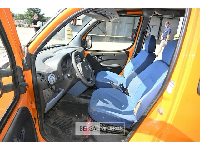 Lichte vracht fiat doblo - afbeelding 15 van  17