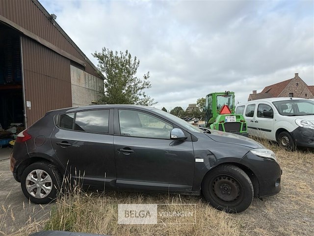 Lichte vracht renault megane - afbeelding 25 van  34