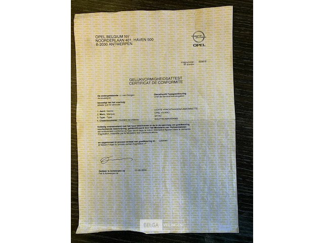 Lichte vrachtauto opel vivaro - afbeelding 3 van  23