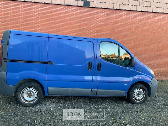 Lichte vrachtauto opel vivaro - afbeelding 5 van  23