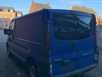 Lichte vrachtauto opel vivaro - afbeelding 10 van  23