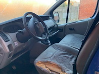 Lichte vrachtauto opel vivaro - afbeelding 11 van  23
