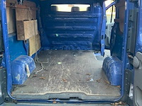 Lichte vrachtauto opel vivaro - afbeelding 16 van  23