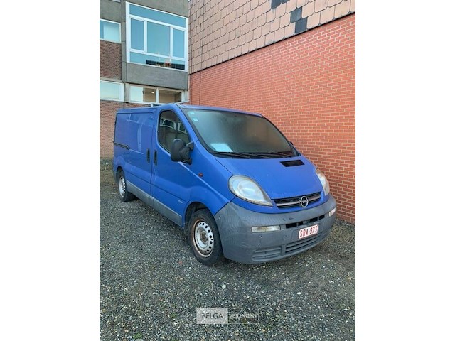 Lichte vrachtauto opel vivaro - afbeelding 12 van  23