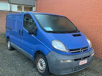 Lichte vrachtauto opel vivaro - afbeelding 12 van  23