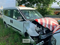 Lichte vrachtauto wrak enkel voor vergunninghouders en erkende centra voor verschrotting - afbeelding 7 van  20