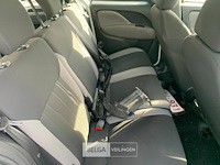 Lichte vrachtauto wrak - afbeelding 11 van  20