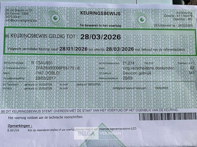 Lichte vrachtauto wrak - afbeelding 20 van  20