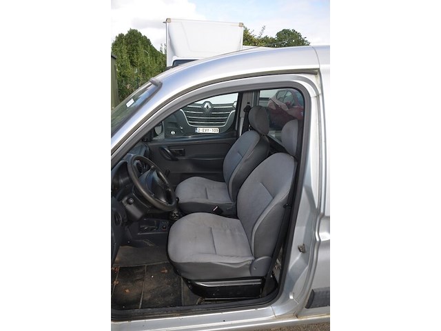 Lichte vrachtwagen citroen berlingo, type gbrhyb, ch.nr. vf7gbrhyb94022384, bouwjaar 25-02-2003 (sleutel, boorddocumenten: inschrijvingsbewijs deel i en deel ii, gelijkvormigheidsattest) (3) - afbeelding 6 van  31
