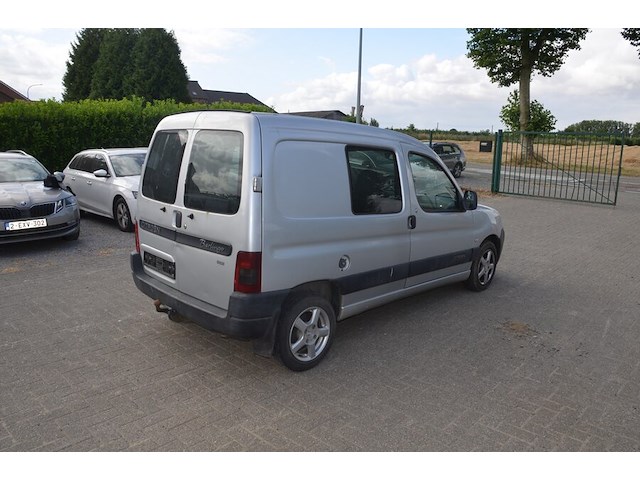 Lichte vrachtwagen citroen berlingo, type gbrhyb, ch.nr. vf7gbrhyb94022384, bouwjaar 25-02-2003 (sleutel, boorddocumenten: inschrijvingsbewijs deel i en deel ii, gelijkvormigheidsattest) (3) - afbeelding 24 van  31