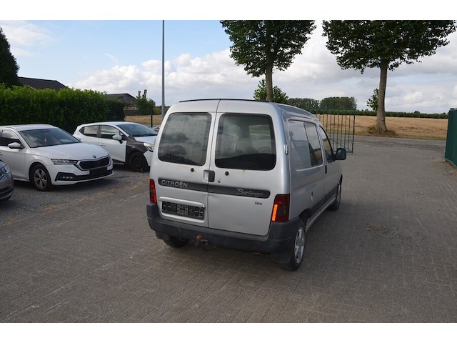 Lichte vrachtwagen citroen berlingo, type gbrhyb, ch.nr. vf7gbrhyb94022384, bouwjaar 25-02-2003 (sleutel, boorddocumenten: inschrijvingsbewijs deel i en deel ii, gelijkvormigheidsattest) (3) - afbeelding 25 van  31