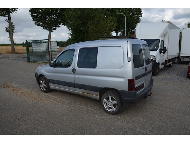 Lichte vrachtwagen citroen berlingo, type gbrhyb, ch.nr. vf7gbrhyb94022384, bouwjaar 25-02-2003 (sleutel, boorddocumenten: inschrijvingsbewijs deel i en deel ii, gelijkvormigheidsattest) (3) - afbeelding 26 van  31