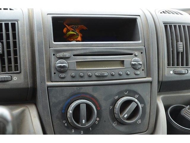 Lichte vrachtwagen citroen jumper dubbele cabine met open laadbak, type yddmgc/ax, chassisnummer vf7yddmgc11738198 , bouwjaar 09-03-2010 (sleutel, alle boorddocumenten) batterij leeg - afbeelding 9 van  37