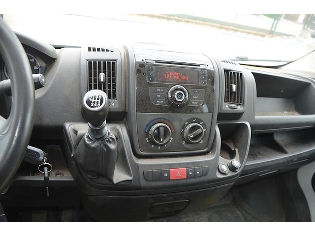 Lichte vrachtwagen citroen jumper dubbele cabine met open laadbak, type ydpmhu/dy, chassisnummer vf7ydpmhu12174689, bouwjaar 21-06-2012 (sleutel en alle boorddocumenten) batterij leeg - afbeelding 7 van  38