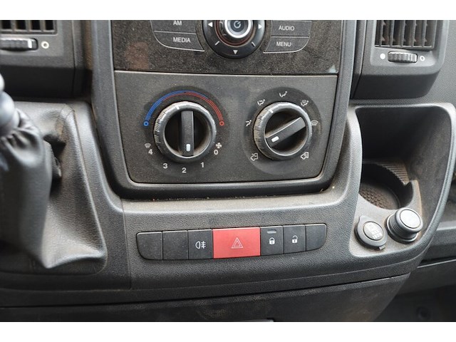 Lichte vrachtwagen citroen jumper dubbele cabine met open laadbak, type ydpmhu/dy, chassisnummer vf7ydpmhu12174689, bouwjaar 21-06-2012 (sleutel en alle boorddocumenten) batterij leeg - afbeelding 9 van  38