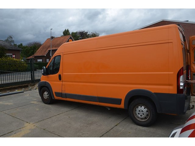 Lichte vrachtwagen citroen jumper, gesloten laadbak, type y, variant ydtmf, versie ydtmfc/ey, chassisnummer vf7ydtmfc12359825, bouwjaar 20-02-2013 (sleutel, alle boorddocumenten) werkende staat - afbeelding 32 van  35