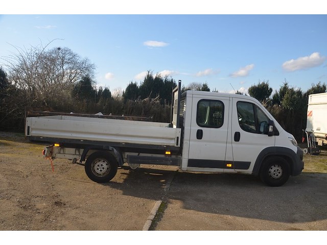 Lichte vrachtwagen citroen jumper open laadbak, type y, variant dtmgc, versie gyl1, ch.nr. vf7ydtmgc12882319, bouwjaar 04-11-2015 (sleutel, inschrijvingsbewijs deel i) - afbeelding 16 van  28