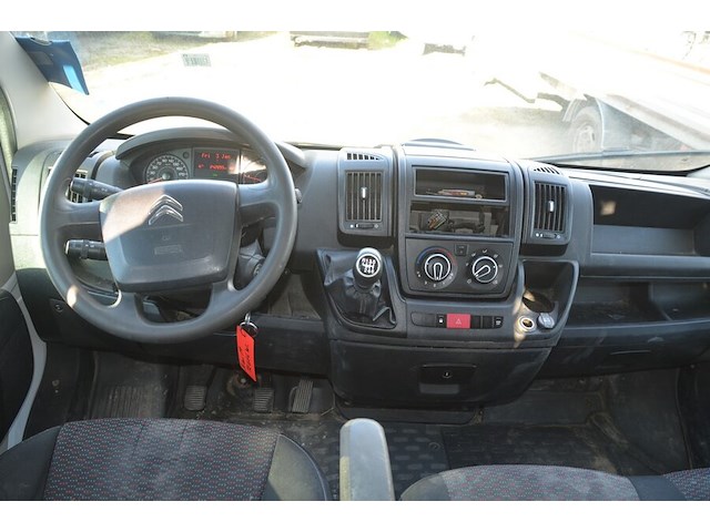 Lichte vrachtwagen citroen jumper open laadbak, type y, variant dtmgc, versie gyl1, ch.nr. vf7ydtmgc12882319, bouwjaar 04-11-2015 (sleutel, inschrijvingsbewijs deel i) - afbeelding 28 van  28