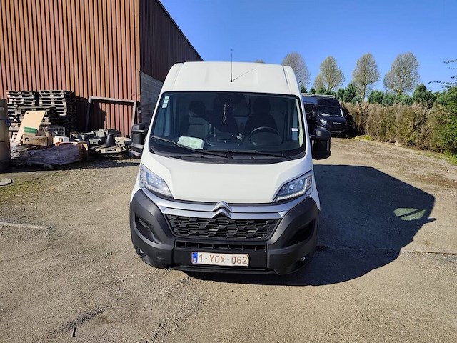Lichte vrachtwagen citroen jumper, type: y, variant: dcnfc, versie: hs, chassisnummer: vf7ydcnfc12p96373, bouwjaar: 10/11/2020 met inschrijvingsbewijs deel i, gelijkvormigheidsattest en verlopen schouwingsbewijs. (b2) - afbeelding 4 van  37