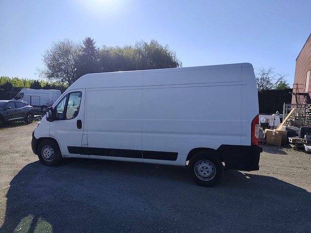 Lichte vrachtwagen citroen jumper, type: y, variant: dcnfc, versie: hs, chassisnummer: vf7ydcnfc12p96373, bouwjaar: 10/11/2020 met inschrijvingsbewijs deel i, gelijkvormigheidsattest en verlopen schouwingsbewijs. (b2) - afbeelding 29 van  37