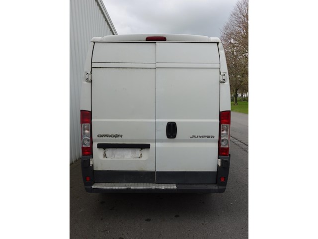 Lichte vrachtwagen citroen jumper - afbeelding 13 van  17