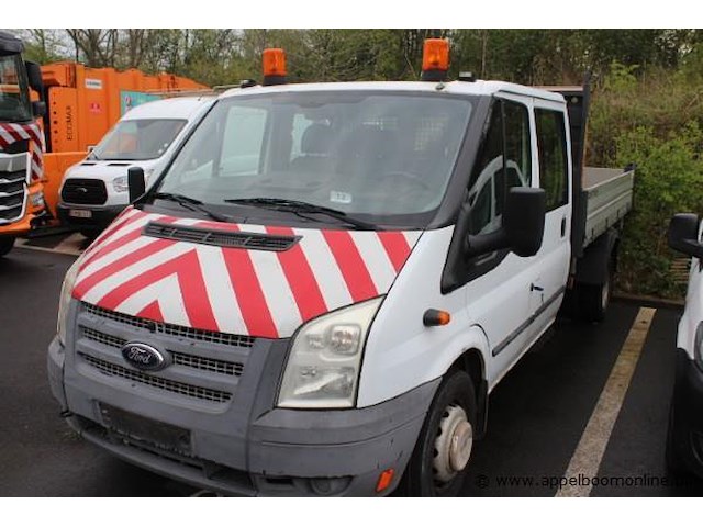 Lichte vrachtwagen ford transit, dubbel cabine, datum 1ste inschrijving 17/6/2013, chassisnummer wf0nxxttfnct23764, 29,673km, euro 5, diesel - afbeelding 1 van  15