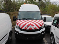 Lichte vrachtwagen iveco 35s14n, cng, datum 1ste inschrijving 7/12/2015, euro vi 7/12/2015,chassisnummer zcfc335ax05066347, km-stand laatste keuring 55.972, euro vi