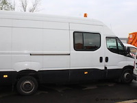 Lichte vrachtwagen iveco 35s14n, cng, datum 1ste inschrijving 7/12/2015, euro vi 7/12/2015,chassisnummer zcfc335ax05066347, km-stand laatste keuring 55.972, euro vi - afbeelding 8 van  15
