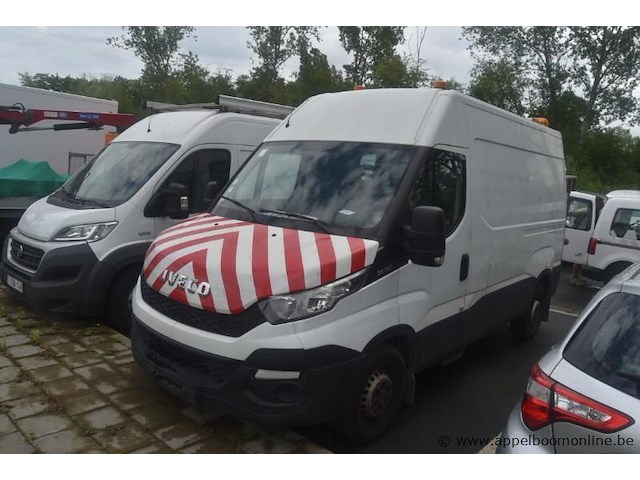 Lichte vrachtwagen iveco, 35s14n, zcfc335a105113491, 1e insch 21/10/2016, 2998cm³, 100kw, cng, euro 6, 91110km, inschrijvingsbewijs deel i en ii, keuringsbewijs (geldig tot 10/11/2026), gelijkvormigheidsattest, identificatieverslag - afbeelding 1 van  17