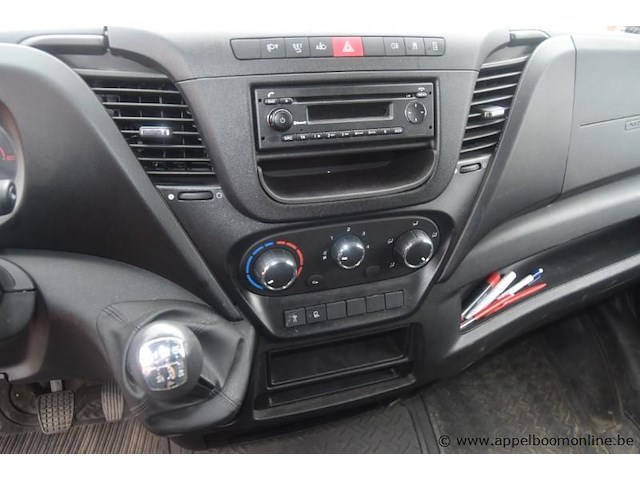 Lichte vrachtwagen iveco, 35s14n, zcfc335a205045640, 1e insch 22/07/2015, 2998cm³, 100kw, aardgas, euro 6, 22345km, inschrijvingsbewijs deel i en ii, keuringsbewijs (geldig tot 01/01/2027), gelijkvormigheidsattest, identificatieverslag - afbeelding 2 van  18