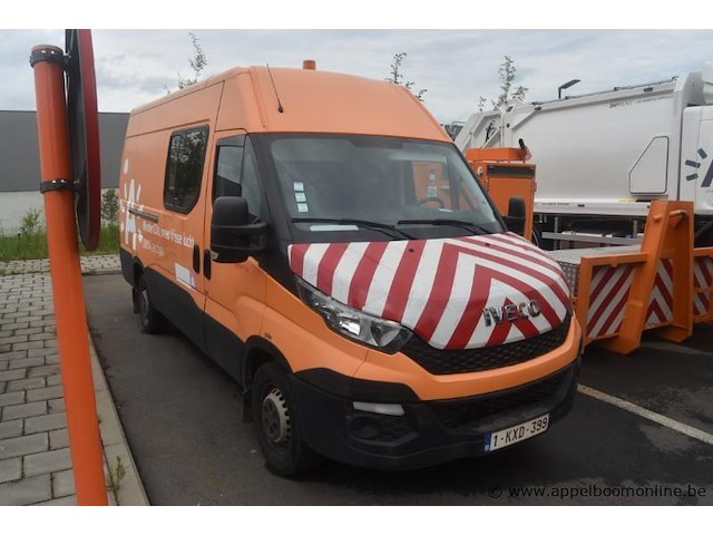 Lichte vrachtwagen iveco, 35s14n, zcfc335a205045640, 1e insch 22/07/2015, 2998cm³, 100kw, aardgas, euro 6, 22345km, inschrijvingsbewijs deel i en ii, keuringsbewijs (geldig tot 01/01/2027), gelijkvormigheidsattest, identificatieverslag - afbeelding 1 van  18
