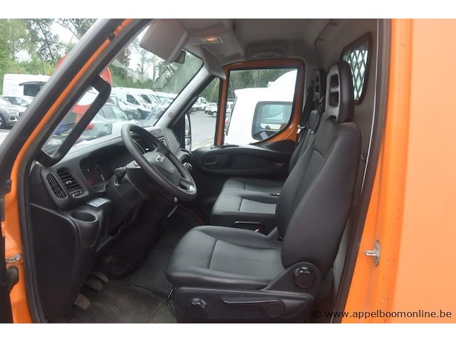 Lichte vrachtwagen iveco, 35s14n, zcfc335a205045640, 1e insch 22/07/2015, 2998cm³, 100kw, aardgas, euro 6, 22345km, inschrijvingsbewijs deel i en ii, keuringsbewijs (geldig tot 01/01/2027), gelijkvormigheidsattest, identificatieverslag - afbeelding 16 van  18