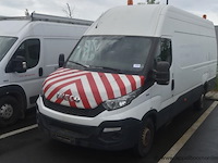 Lichte vrachtwagen iveco, 35s14n, zcfc335a505066594, 1e insch 07/12/2015, 2998cm³, 100kw, cng, euro 6, 62724km vlgs ltst keuring (2025), inschrijvingsbewijs deel i en ii, keuringsbewijs (geldig tot 10/12/2026), gelijkvormigheidsattest, identificatieverslag