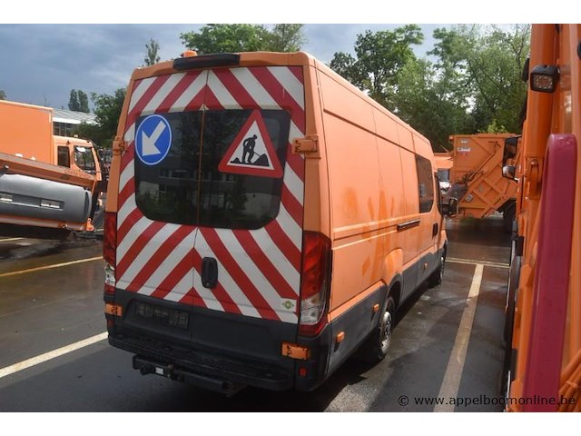 Lichte vrachtwagen iveco, 35s14n, zcfc335a605012124, 1e insch 20/01/2015, 2998cm³, 100kw, aardgas (cng), euro 6, 77727km, inschrijvingsbewijs deel i en ii, keuringsbewijs (geldig tot 01/09/2026), gelijkvormigheidsattest, identificatieverslag - afbeelding 13 van  18