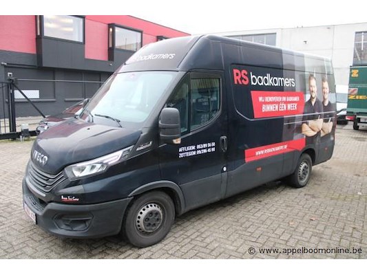 Openbare auto verkoping afkomstig uit diverse falingen