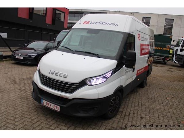 Lichte vrachtwagen iveco, daily, zcfc735b305439497, datum 1e insch 27/10/21, 2287cm³, 115 kw, diesel, euro vi, 46863km kentekenbewijs deel i + ii, gelijkvormigheidsattest, keuring geldig tot 11/26 - afbeelding 11 van  13