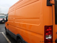 Lichte vrachtwagen iveco fd11c2c, cng, datum 1ste inschrijving 11/6/2013, chassisnummer zcfc35a7205957202, 67.228km, euro v - afbeelding 5 van  9