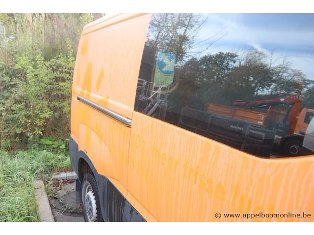 Lichte vrachtwagen iveco fd11c2c, datum 1ste inschr 22/7/2015, chassis nr zcfc335a905045635, km-stand 32,547, cng, ttm 3500, schade rondom - afbeelding 15 van  16