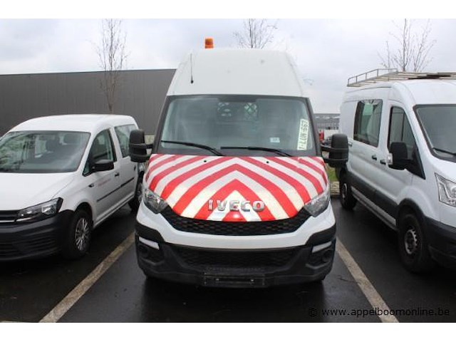 Lichte vrachtwagen ivecofd11c2c, cng, datum 1ste inschrijving 9/12/2015, chassisnummer zcfc335a805066346, km - afbeelding 5 van  12