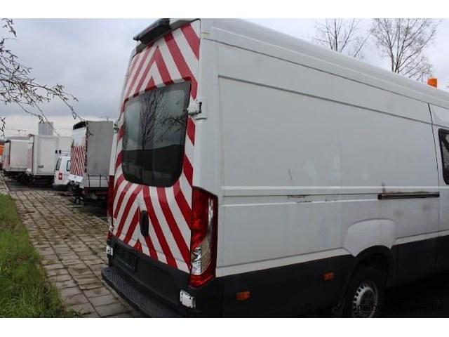 Lichte vrachtwagen ivecofd11c2c, cng, datum 1ste inschrijving 9/12/2015, chassisnummer zcfc335a805066346, km - afbeelding 7 van  12