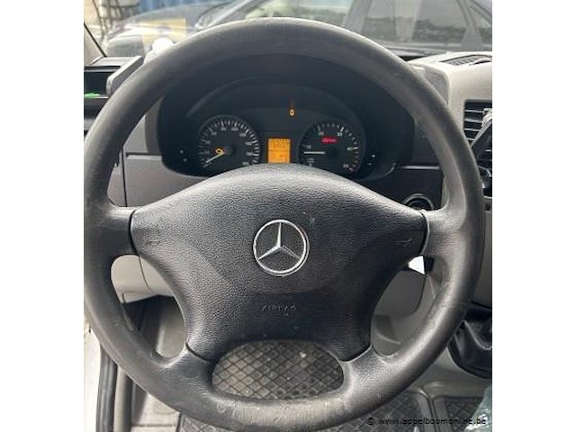 Lichte vrachtwagen mercedes-benz, sprinter, 154237km, zonder boorddocumenten, koper ontvangt een attest van verlies van de boorddocumenten van de gerechtsdeurwaarder - afbeelding 5 van  15