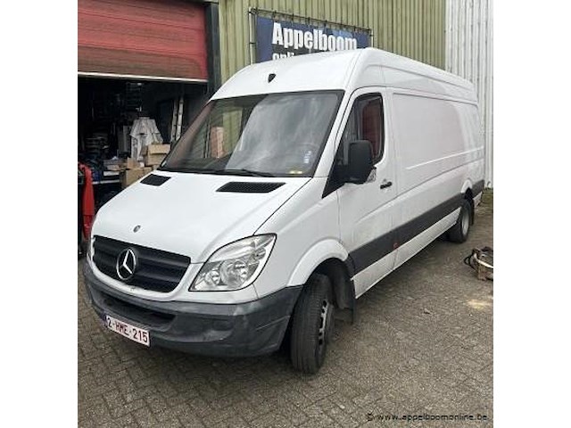 Lichte vrachtwagen mercedes-benz, sprinter, 154237km, zonder boorddocumenten, koper ontvangt een attest van verlies van de boorddocumenten van de gerechtsdeurwaarder - afbeelding 1 van  15